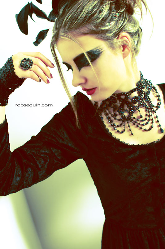 Gloomth's black swan makeup job