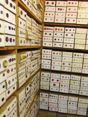 button shop