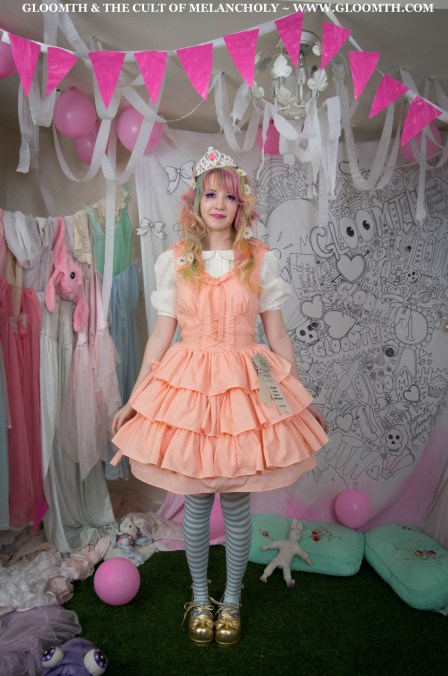 gloomth pink lolita dress