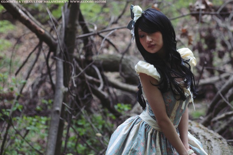 gloomth lolita