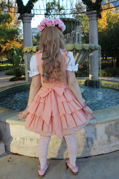 gloomth misslillith review