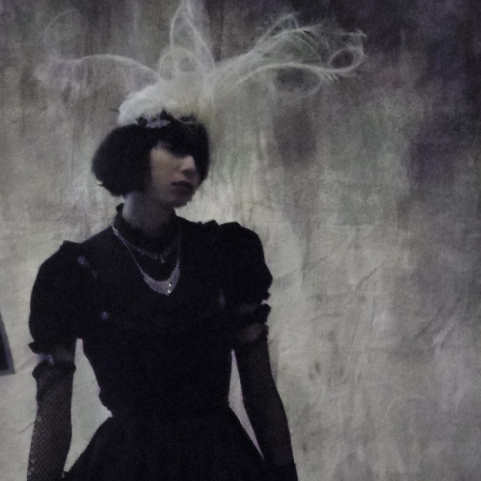 gloomth kissobelle gothic high fashion