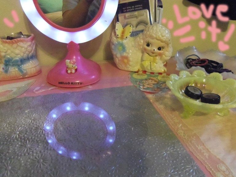 retro collage makeup table tutorial diy