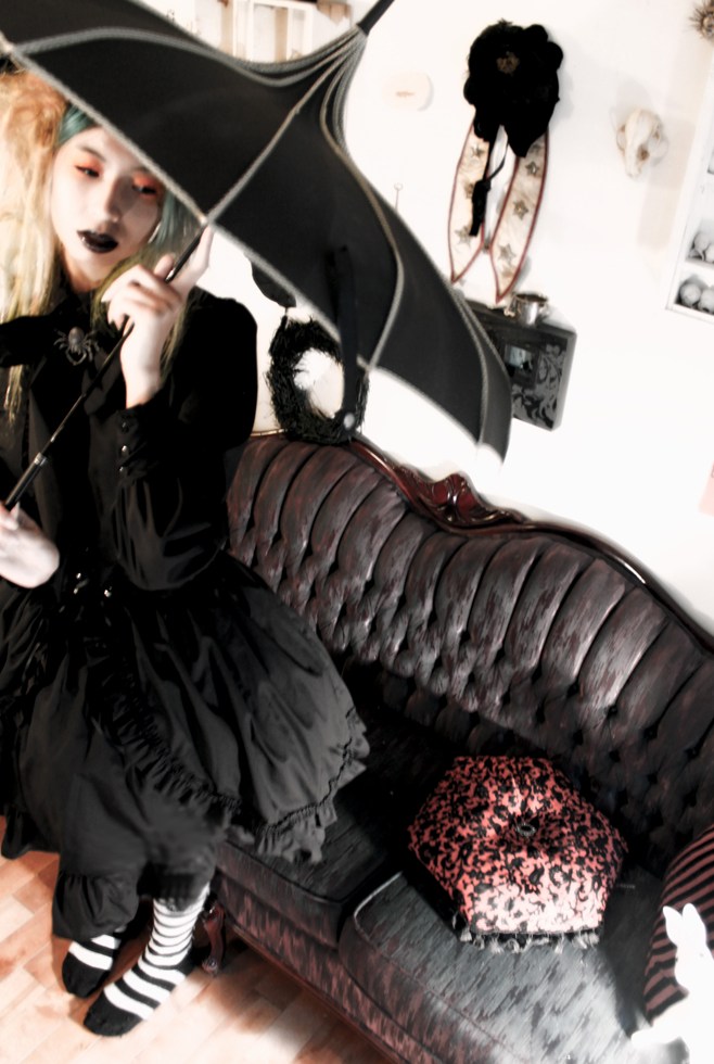 gloomth gothic fashion