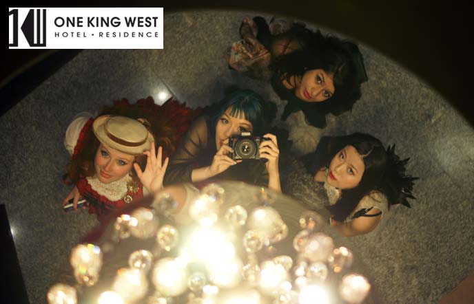 gloomth-toronto-gothic-lolita-clothing-hotel.