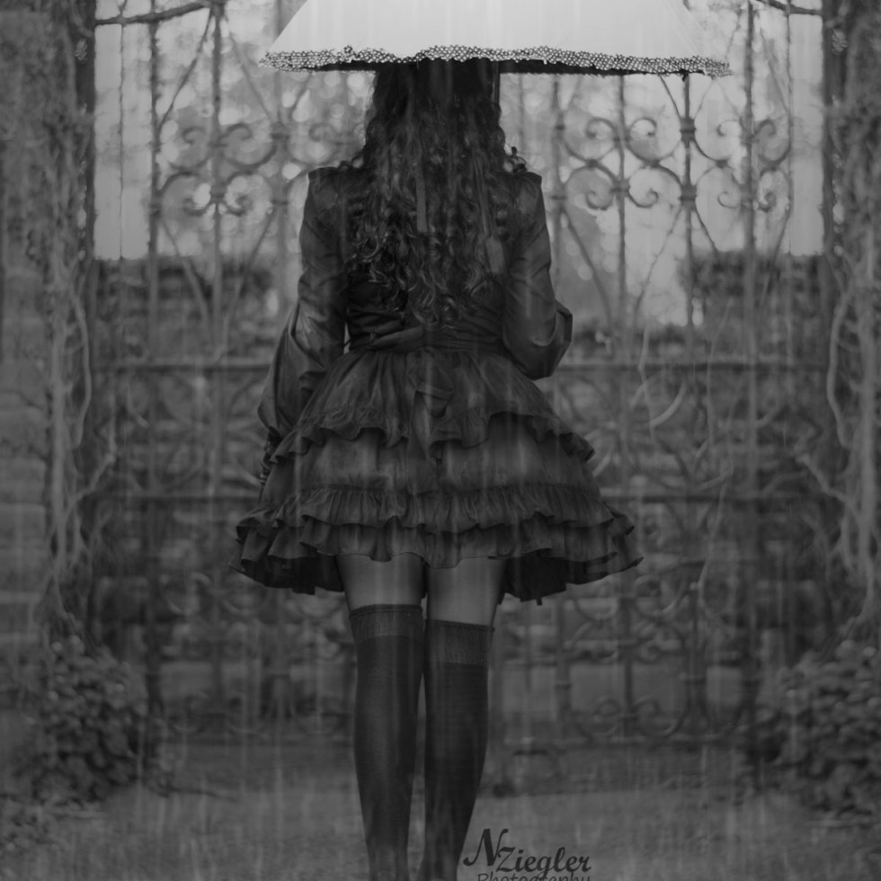 gothic victorian mourning dress by gloomth