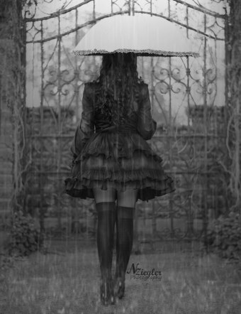 gothic victorian mourning dress by gloomth