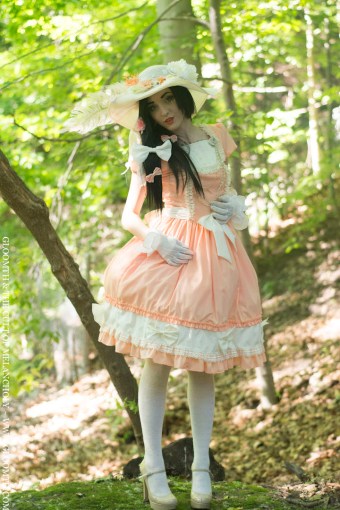 living doll fashion toronto canada gloomth