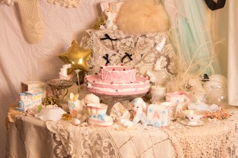 gloomth tea party set