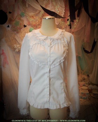 lolita blouse heart