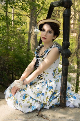 retro doll fashion gloomth