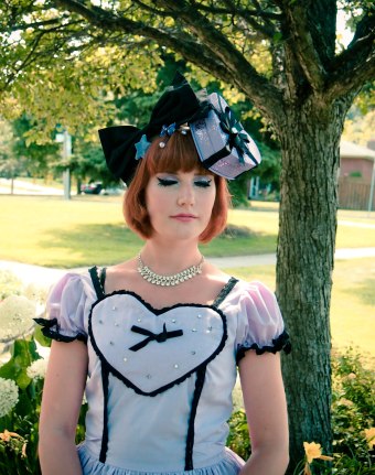 diy candy heart headdress tutorial