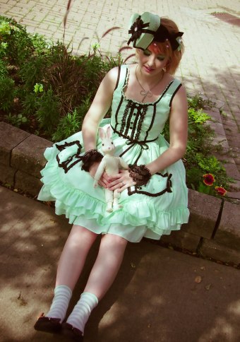 diy candy heart headdress tutorial