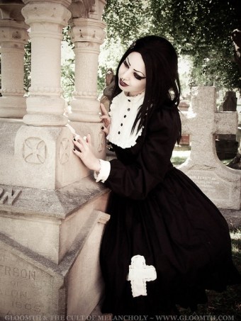 gothic girl in cemetery gloomth