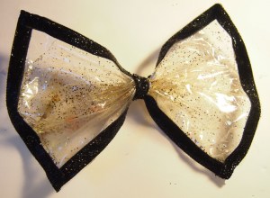 clear vinyl bow with glitter tutorial