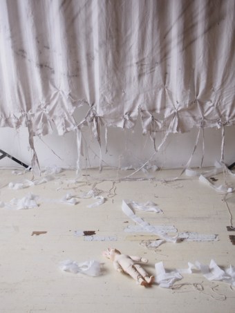 gloomth ghost story behind the scenes photoshoot