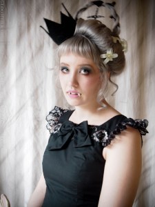 vampire fangs editorial photoshoot gloomth partycity fangs