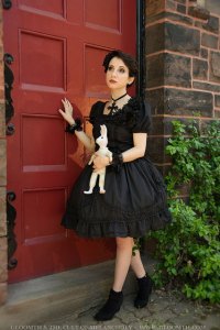 gothic lolita red door gloomth