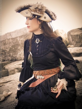 alchemy gothic steampunk look