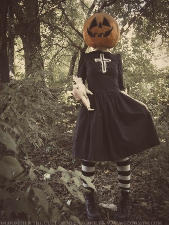 pumpkinhead mask photoshoot gloomth