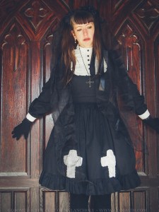 gothic lolita nun church doors outfit