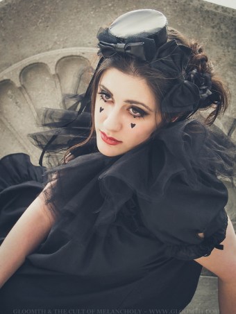 pierrot clown makeup fashion gloomth