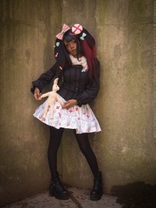 dolly momoiro gloomth model