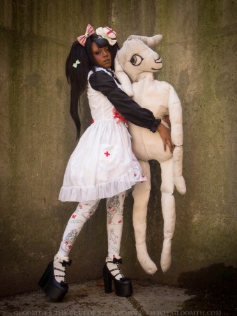 dolly momoiro gloomth medical creepy
