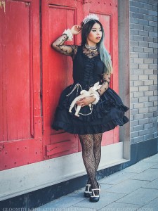 gothic fashion photoshoot gloomth