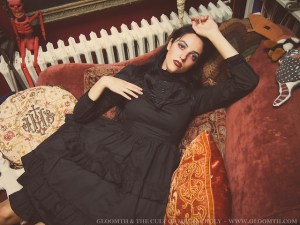 how to dress like a gothic witch gloomth