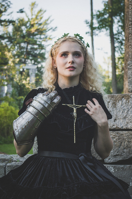 joan of arc outfit gloomth photoshoot halloween