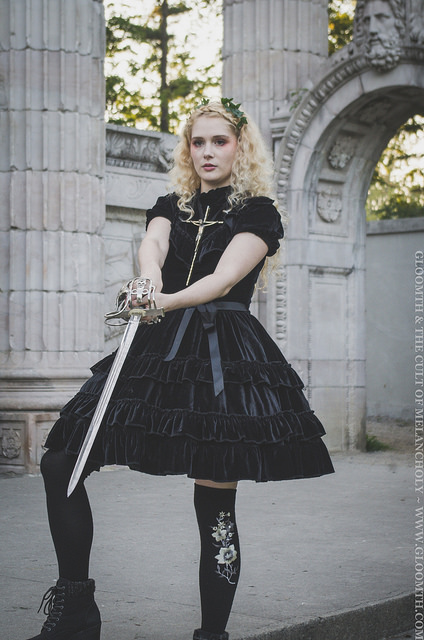 joan of arc outfit gloomth photoshoot halloween