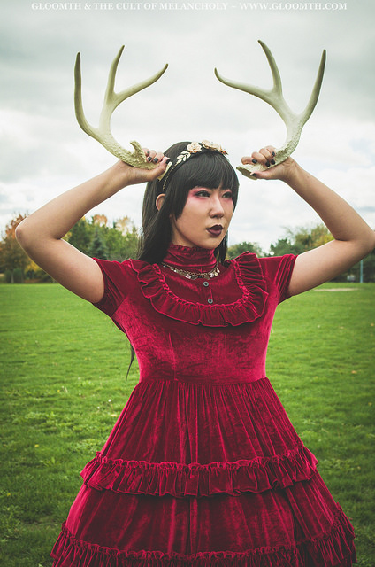 red velvet gothic dress antler photoshoot gloomth