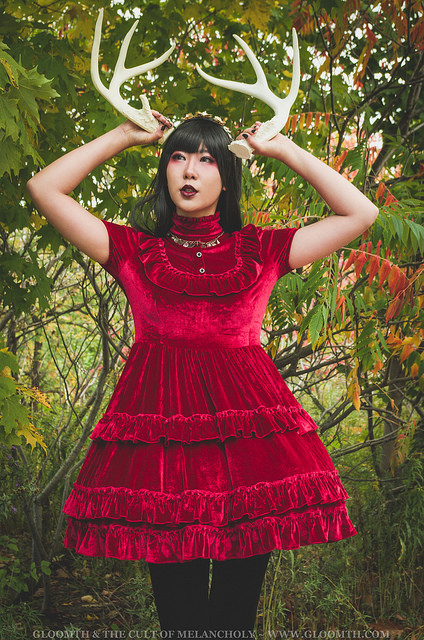 antler gothic photoshoot lolita