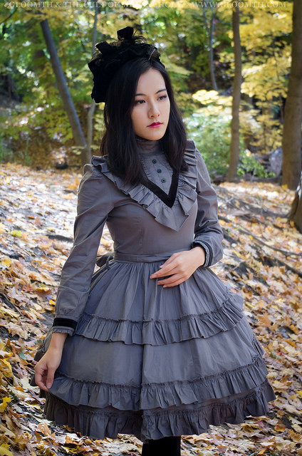 mourning grey dress 1860s Mourning Dress – Witchy Vintage main image 0