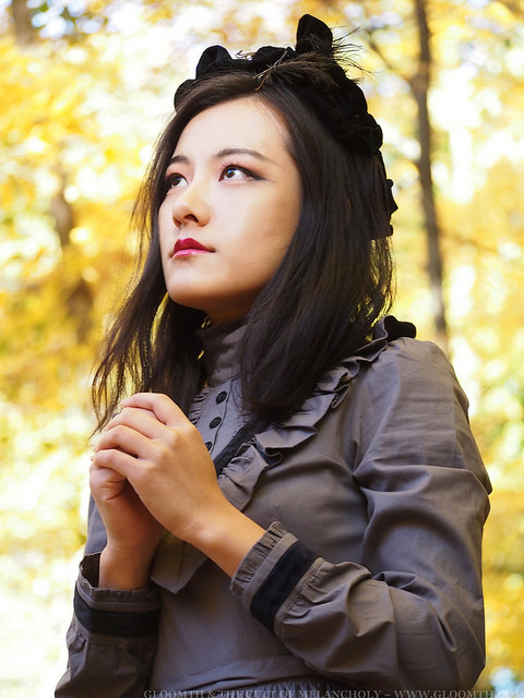 victorian mourning dress in grey and black by gloomth