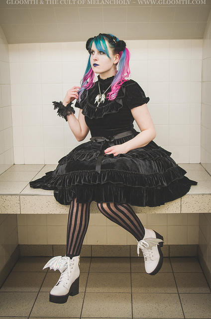 black velvet gothic lolita prom dress gloomth