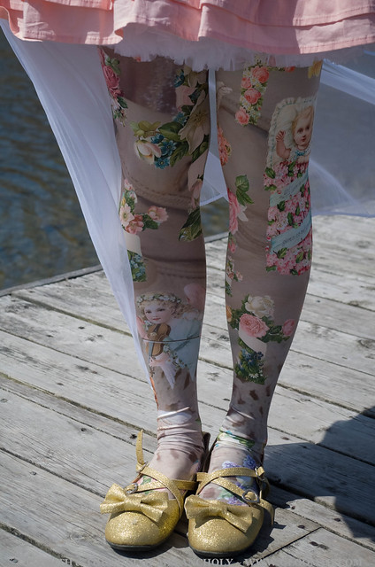 angel print tights cherub 2