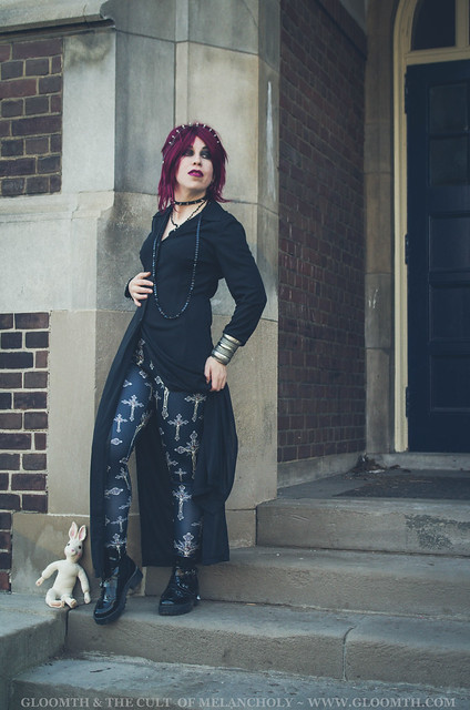 crucifix print tights or leggings (1)