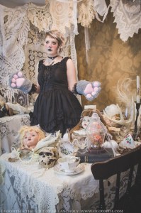 cheshire cat alice in wonderland gothic