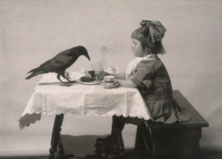 girl with raven 1910 Reuben Sallows