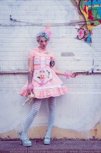 kawaii clown lolita look