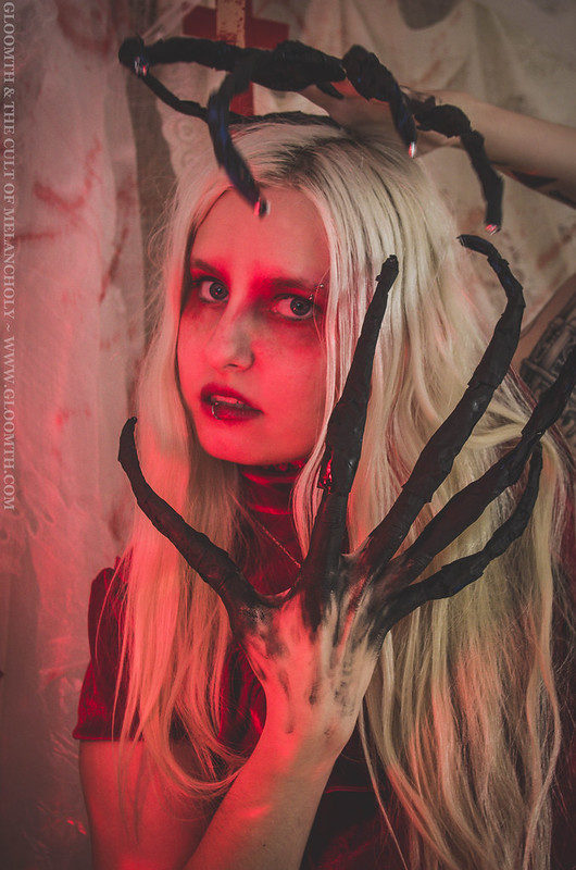 how to make long finger extensions claws