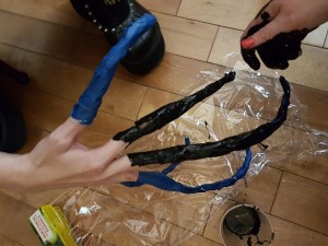 diy monster claw fingers tutorial