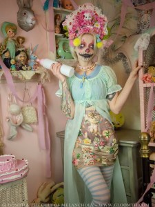 pastel creepy clown girl fashion