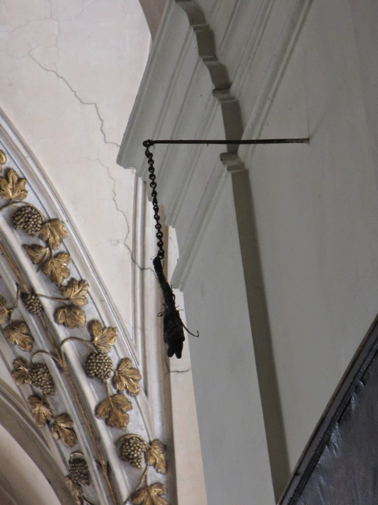 thieves-hand-st-james-prague