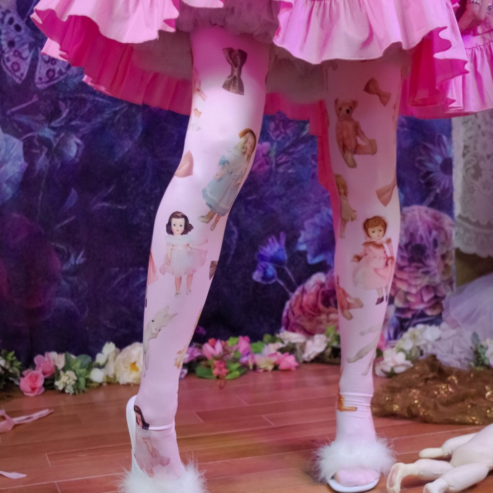retro doll print pink tights