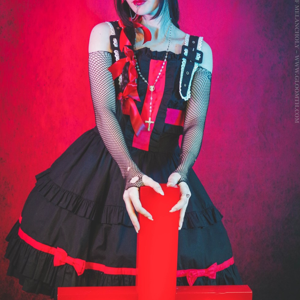 gothic fashion toronto