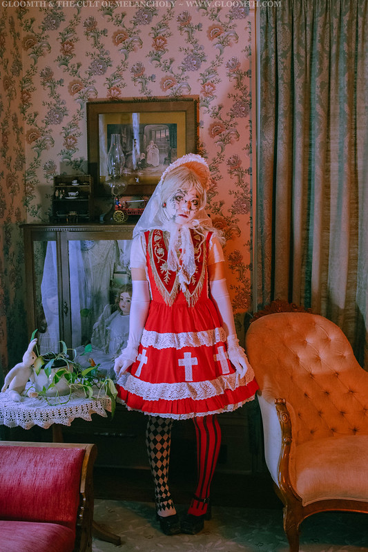 cracked doll costume