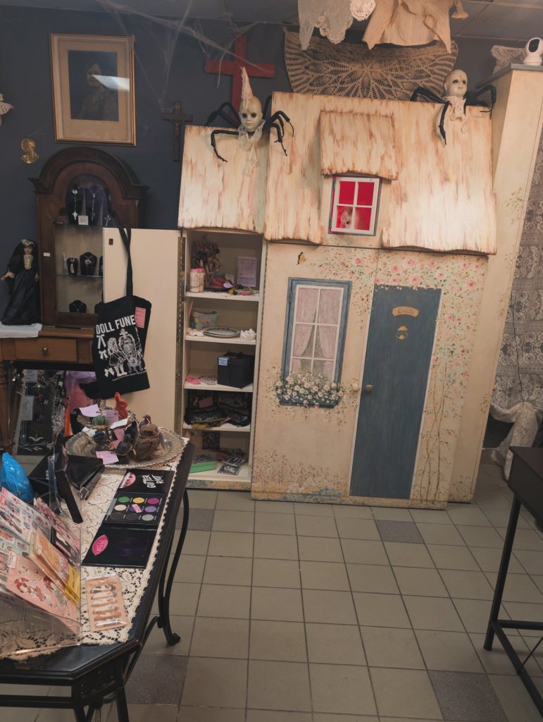 doll house inside Doll funeral shop toronto